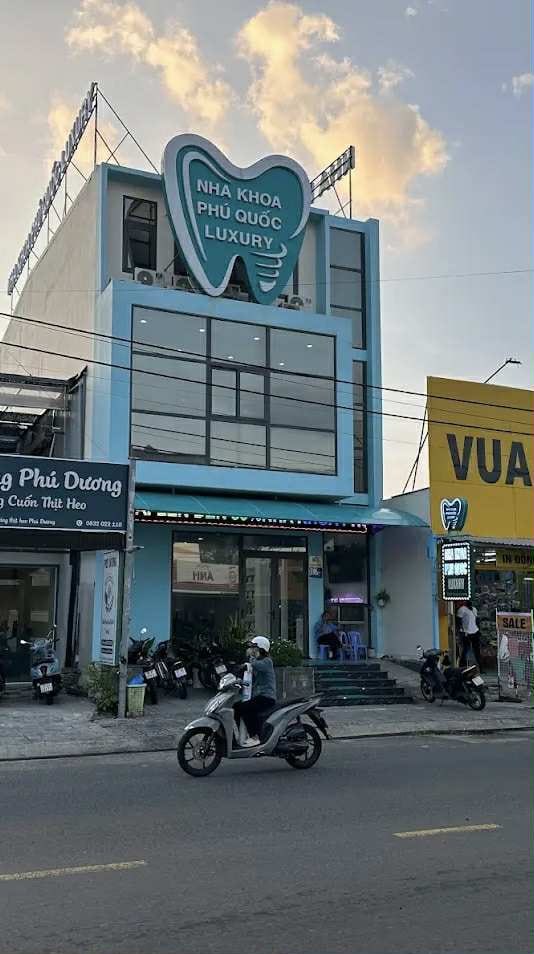 Nha Khoa Phú Quốc